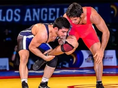 حسین‌خانی بدون مسابقه طلا گرفت!