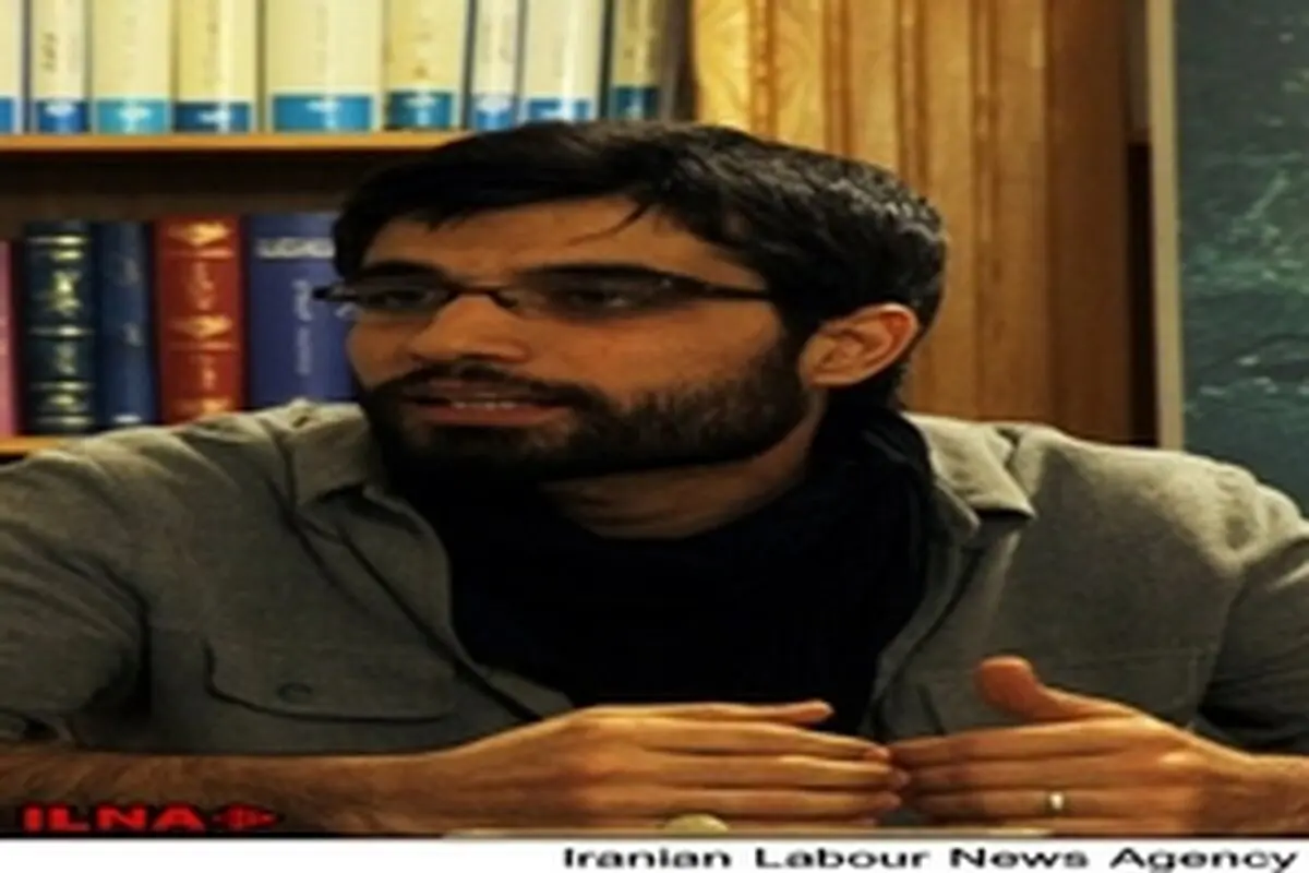 در بخش خصوصی کمتر گرفتار خودسانسوری می‌شویم