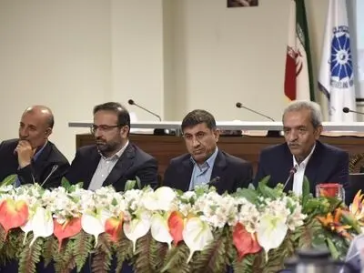 کرج و  البرز با به پای تهران قدعلم می کند/ انسجام موجود در البرز موهبتی بزرگ در مسیر توسعه استان