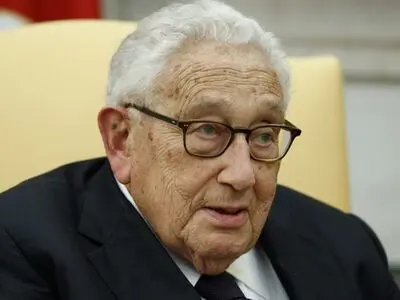 هنری کیسینجر درگذشت