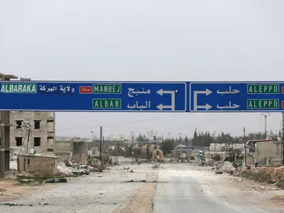 زخمی شدن ۲ غیرنظامی در پی وقوع انفجارهای متوالی در شهر منبج سوریه 
