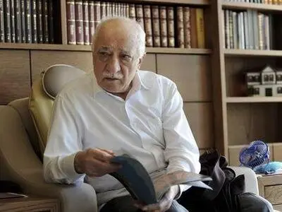 دادگاه ترکیه حکم بازداشت غیابی گولن را صادر کرد