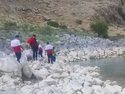 کشف پیکر اولین قربانی حادثه سد کارون سه در بخش سوسن ایذه /جستجوها برای یافتن دومین قربانی در روز پنجم ادامه دارد+فیلم