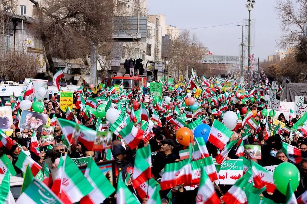 مردم با حضور در راهپیمایی نشان دادند از مسیر انقلاب جدا نخواهند شد