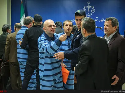 جلسه دوم رسیدگی به اتهامات متهمان پرونده دومان توکان