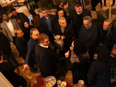 بازدید وزیر میراث‌فرهنگی از ظرفیت‌های صنایع‌دستی و بافت تاریخی سمنان/ گفت‌وگو با هنرمندان و بررسی لایه‌های معماری مساجد تاریخی شهر