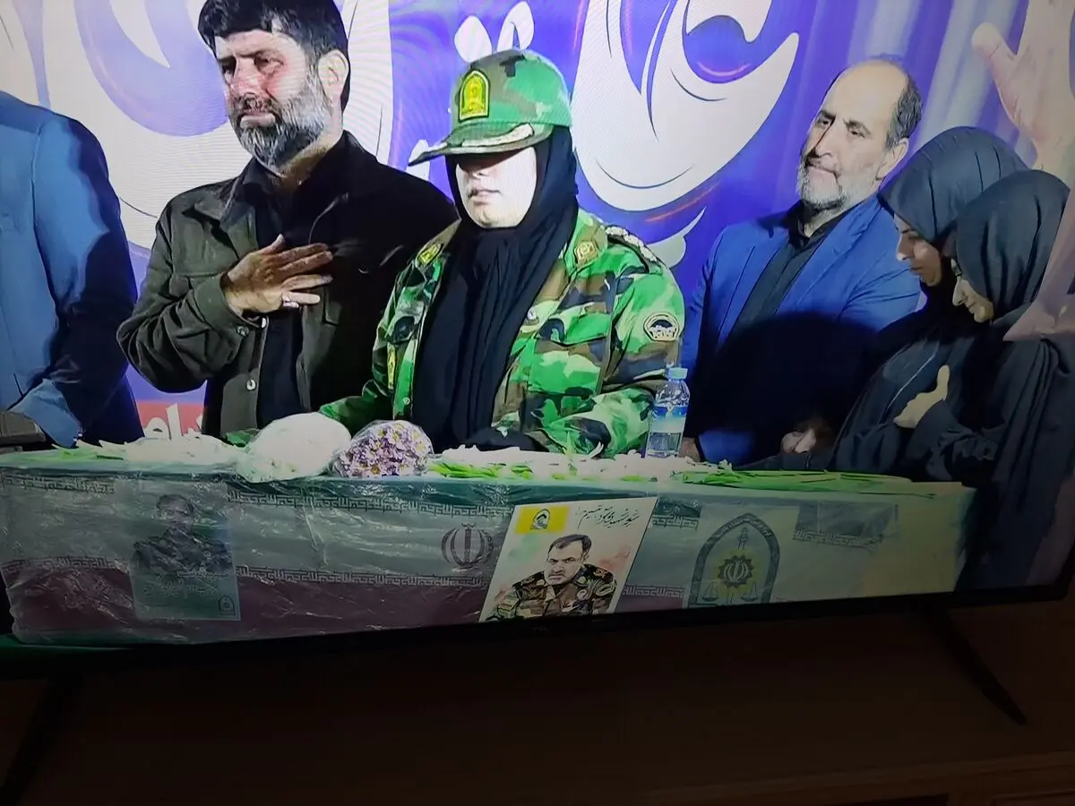 ساری اشک‌بار، پیکر فرمانده یگان حفاظت سازمان منابع طبیعی و آبخیزداری کشور را بدرقه کرد