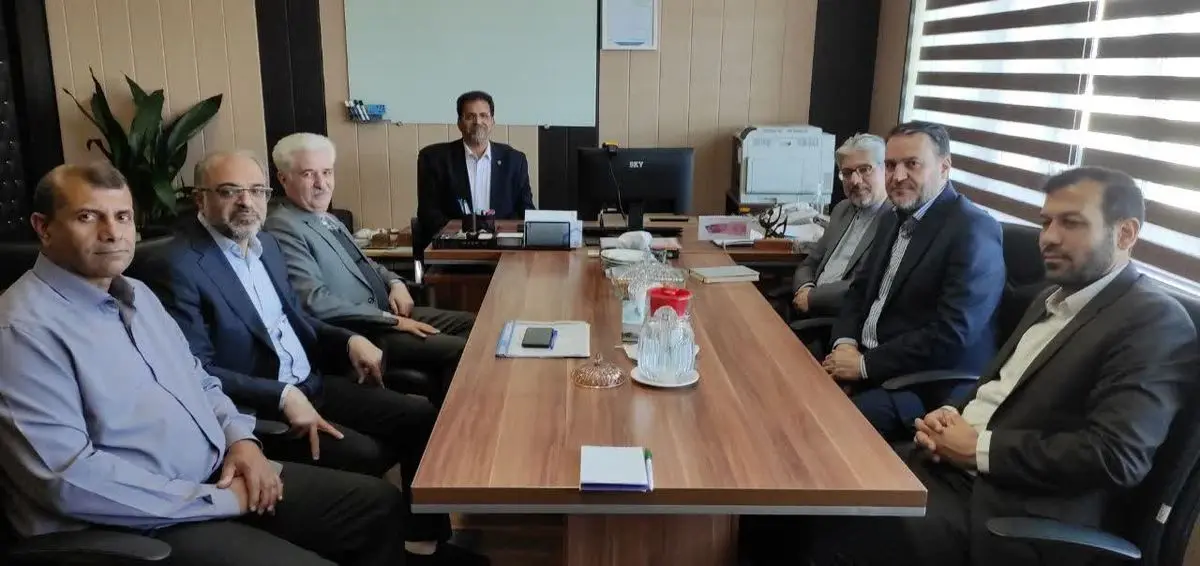 کارکنان درمان، فداکاران و ایثارگران روزهای جنگ بودند