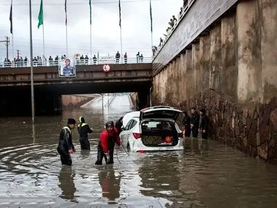 هشدار رگبار باران و آبگرفتگی معابر عمومی در آذربایجان‌شرقی/ ورزقان دومین شهر خنک کشور شد