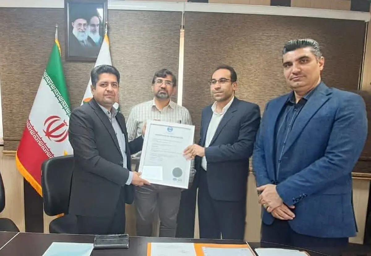 سازمان مدیریت آرامستان‌های شهرداری شیراز موفق به اخذ گواهینامه ایزو ۹۰۰۱ شد