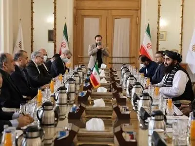 امیر عبداللهیان یعقد جولة مباحثات مع وزیر الخارجیة الافغانی
