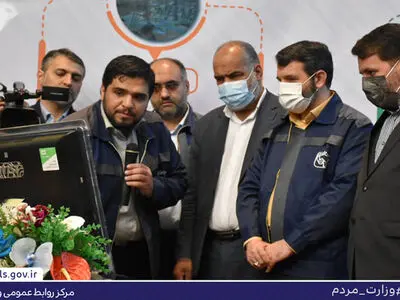 رونمایی از سامانه «با هم» و «سوت‌زنی» با حضور وزیر تعاون، کار و رفاه اجتماعی در یزد