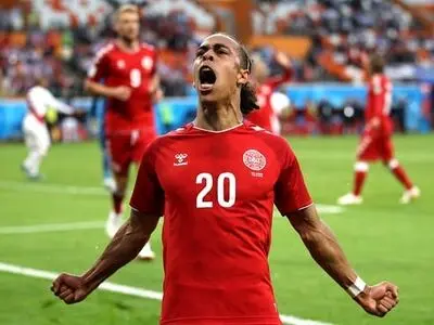 گلزن دورگه دانمارک بهترین بازیکن بازی با پرو شد