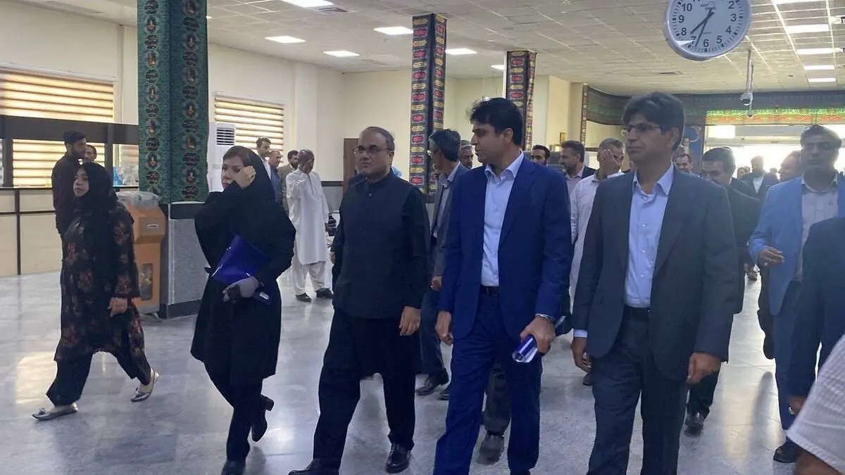 بازدید سفیر جدید پاکستان در ایران از پایانه مرزی میرجاوه/ تهران و اسلام‌آباد پیگیر دستیابی به اهداف مشترکند