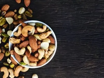 چرا خوردن چهار مغز به همه توصیه میشه؟