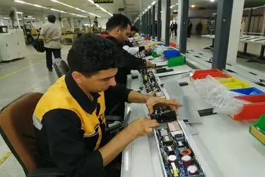 بحران در کارخانجات مخابراتی ایران در شیراز/ کارگران  ۱۰ ماه حقوق طلبکارند