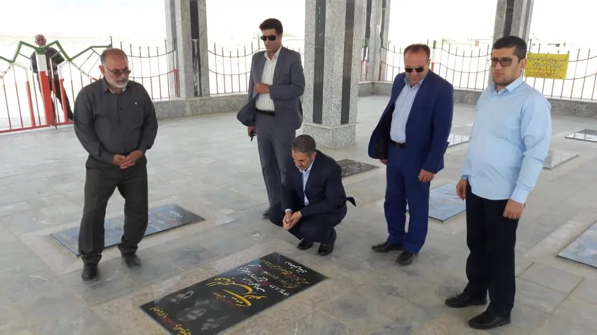 حضور استاندار کهگیلویه و بویراحمد در آرامگاه «حسین پناهی»