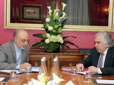نشست صالحی و مونیز در جریان است