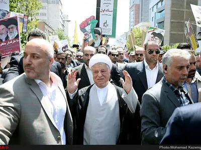 آیت الله هاشمی: حوادث منطقه نشان می‌دهد باید هوشیار‌تر از سابق باشیم