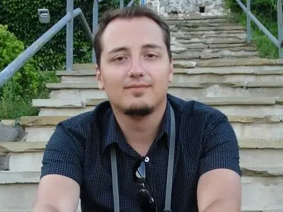 Assange was imprisoned for exposing war crimes of Washington and London; Philip Burov