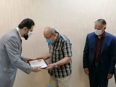 اعطای مدرک درجه یک هنری به سیمون آیوازیان