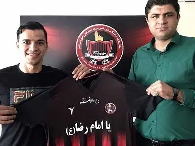 بازیکن استقلال رسما از مشکی‌پوشان جدا شد 