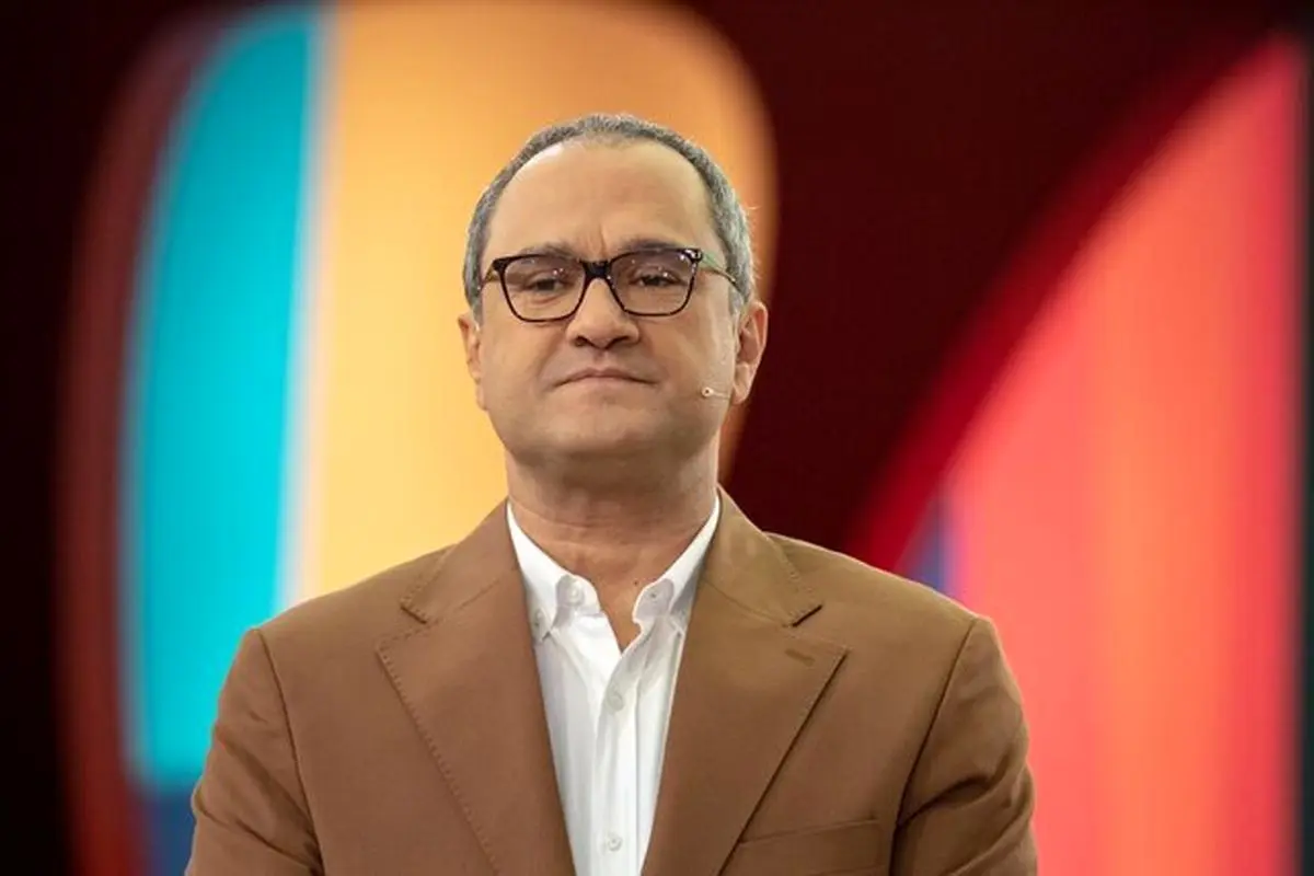 آهنگ معروف سلطان قلب‌ها در برنامه رامبد جوان/فیلم