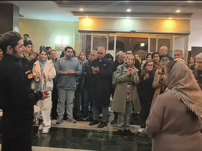 تماشاگران شب چراغ مرگ یزدگرد را افروختند 