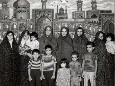 عکاسی زیارت ،سوغات فرهنگی خراسان رضوی/وقتی پرده نقاشی از ضریح با حرم امام رضا (ع) اشتباه می شود