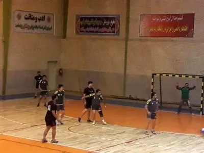 آغاز رقابت‌های هندبال قهرمانی کارگران کشور در اصفهان