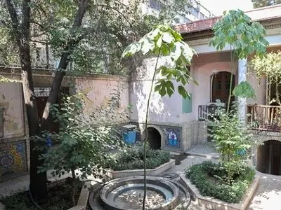 خود بزرگ‌بینی متصدیان به جایی رسیده که جواب تلفن هم نمی‌دهند/خانه پدری  هدایت را به رقابت‌ها و حسادت‌ها آلوده نکنید