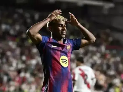 بارسلونای فلیک؛ ۱۲ نشانه از بازگشت یک غول در سال ۲۰۲۵