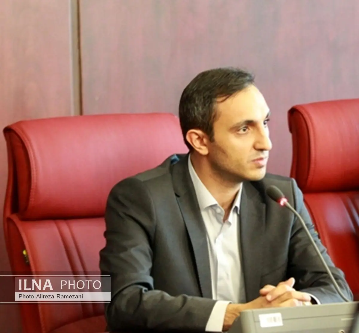 جلوگیری از انتشار نشریات و آثار غیر ضروری از سوی ارگانهای دولتی