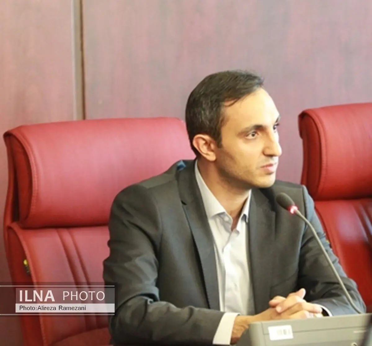 جلوگیری از انتشار نشریات و آثار غیر ضروری از سوی ارگان‌های دولتی