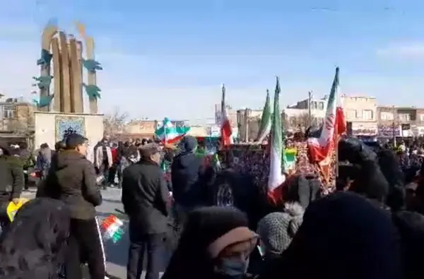 مردم استان البرز در راهپیمایی ۲۲بهمن شرکت کردند