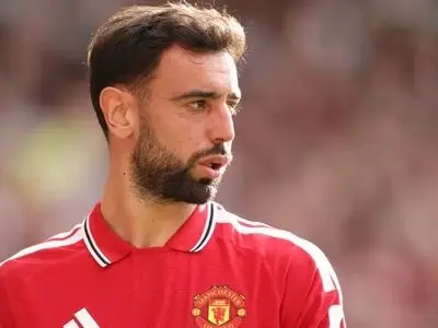 جنجال دربی منچستر؛ از کارت قرمز فودن تا موج انتقادات از VAR