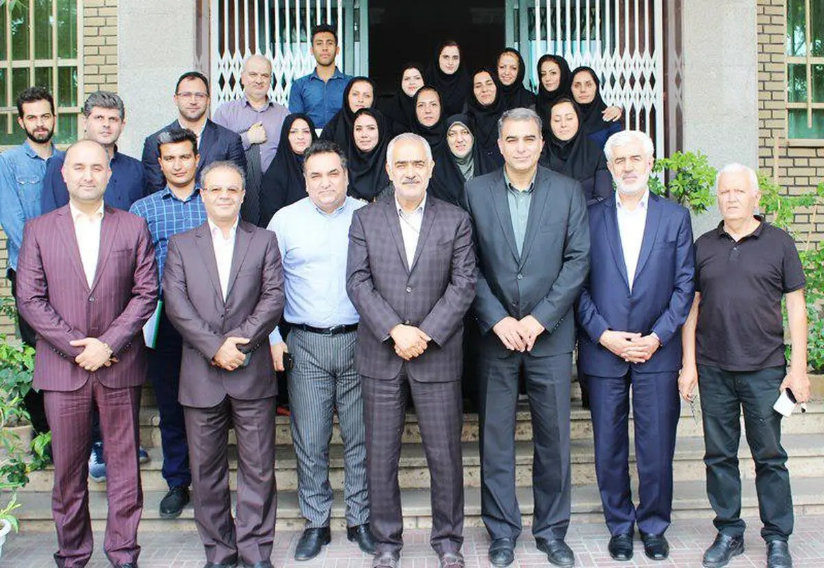 نشست و هم اندیشی در راستای پیشبرد اهداف هیات همگانی استان تهران 