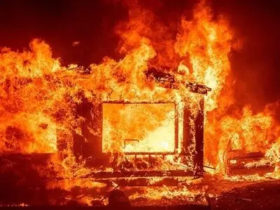 پنج کارگر در آتش سوزی رستوران پدیده شاندیز مصدوم شدند