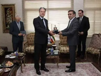 ایران تقترح علی ترکیا تشکیل مجموعة عمل اقتصادیة مشترکة
