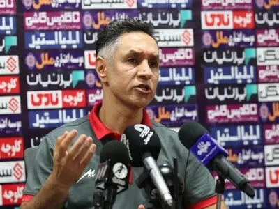 رجبی: با کوچکترین برخوردی داور بازی را از ریتم می‌انداخت/ با پرتاب آب معدنی بازی را متوقف می‌کنند؟