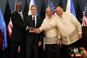 واشنگتن ۵۰۰ میلیون دلار کمک نظامی به فیلیپین ارائه می‌دهد