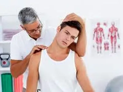 فلج اندام‌ها از عوارض شکستن قلنج توسط ماساژورها 