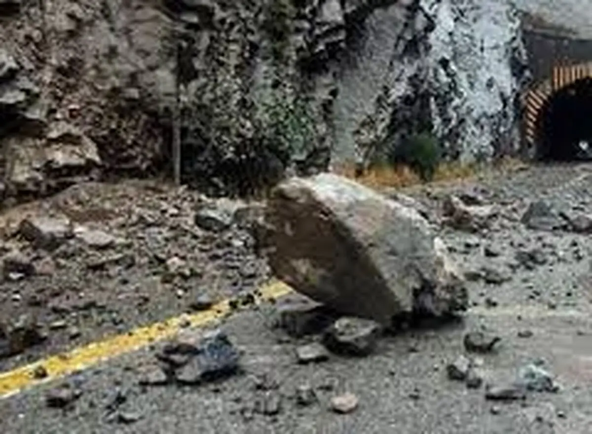 آزاد راه پل زال در محور خرم آباد - اندیمشک مسدود شد