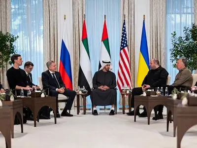 اولین نشست مستقیم آمریکا، روسیه و اوکراین در ابوظبی؛ دونباس همچنان نقطه‌عطف مذاکرات