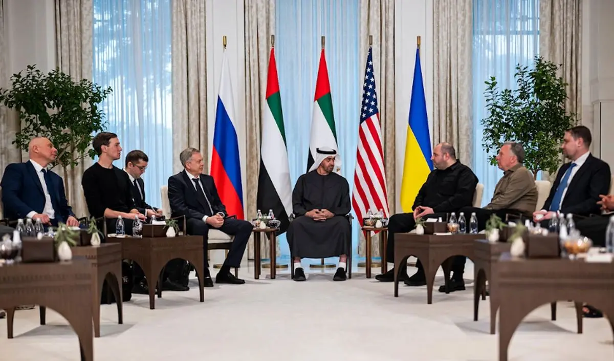 اولین نشست مستقیم آمریکا، روسیه و اوکراین در ابوظبی؛ دونباس همچنان نقطه‌عطف مذاکرات