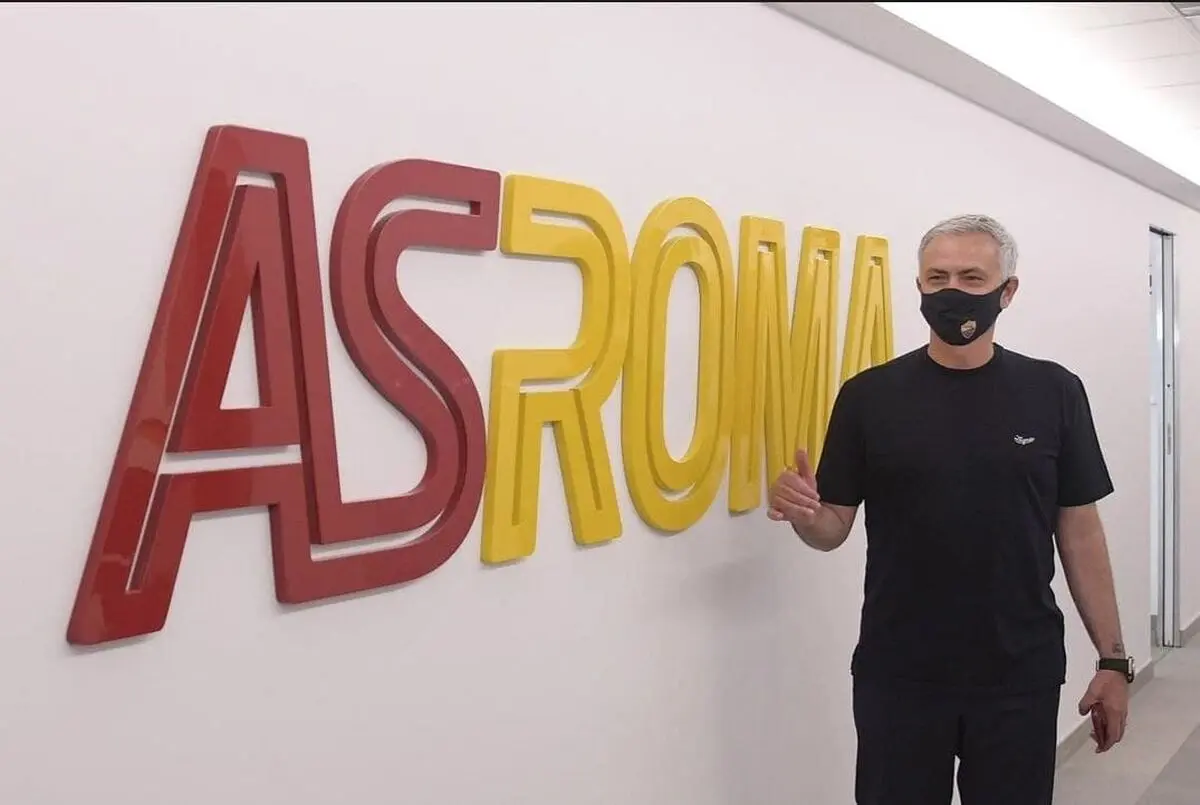 کاریکاتور: تاریخ سازی آقای خاص در اروپا