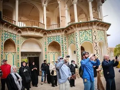 ورود ٣٠ هزار گردشگر خارجی به استان کرمان طی سال جاری