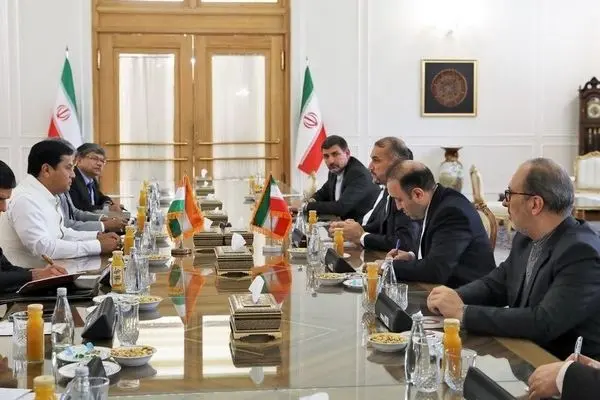 Iran FM, India ports minister hold talks in Tehran