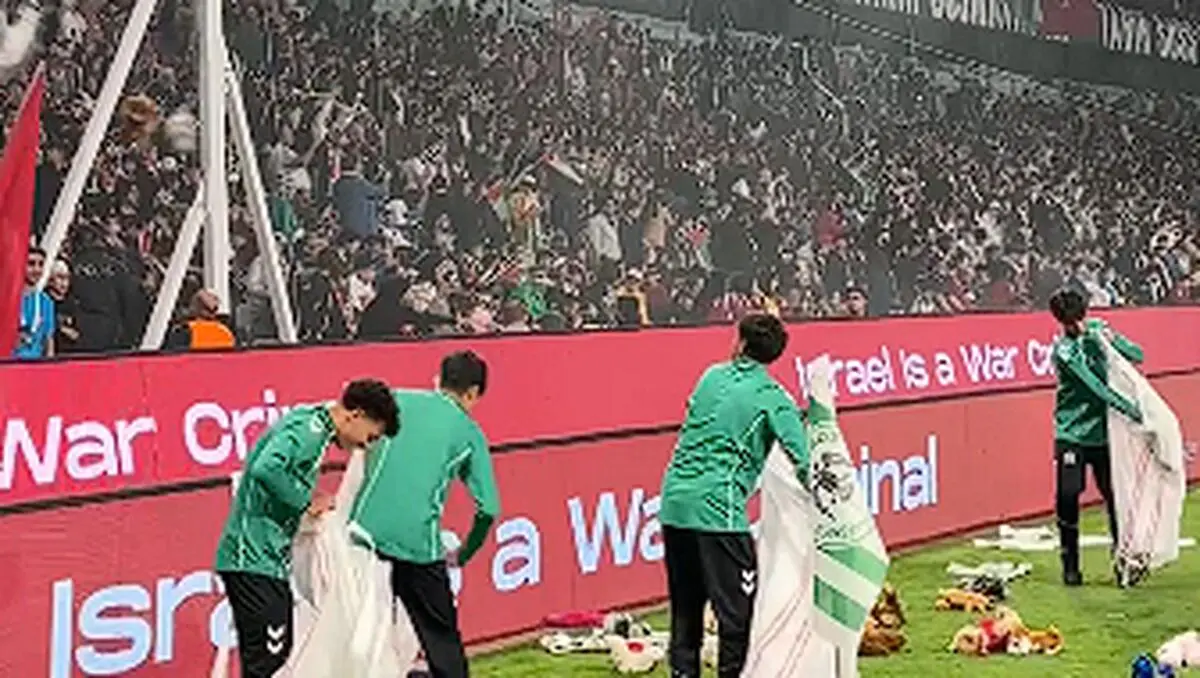 ویدئو: حرکت بشردوستانه تماشاگران برای کودکان غزه