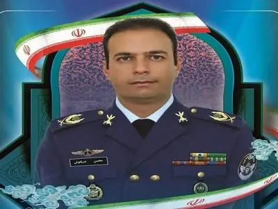 تشییع پیکر کمک خلبان دریانوش در پایگاه هشتم شکاری اصفهان